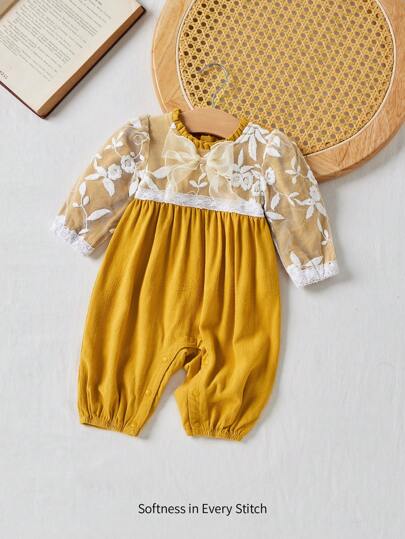 Cozy Pixies 新生女宝宝优雅蝴蝶结装饰蕾丝边长袖连体衣