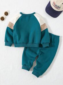 Cozy Pixies 2pcs Baby Boy Colorblock Raglan Sleeve Pullover Sweatshirt & Jogger Pants Set - Green - View 2