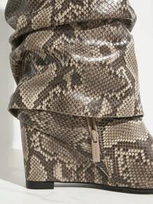 SHUZIA 女士鞋尖头坡跟蛇纹 PU 靴女士时尚及膝靴 - 彩色 - 查看 5