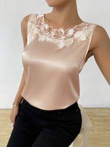 Chiquease 女士无袖衬衫，缎面与蕾丝撞色 - 卡其色 - 查看 3