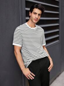 Manfinity BRENVOR 男士条纹针织修身休闲圆领短袖 T 恤，适合夏季