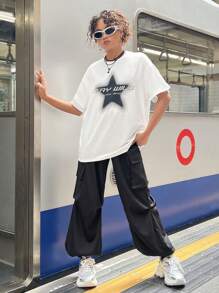 SHEIN Girlism 少女超大黑白星星印花 T 恤和工装口袋裤套装 - 黑與白 - 查看 13