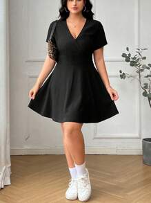 SHEIN EZwear Vestido negro casual de mujer talla grande, verano
