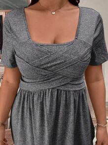 EMERY ROSE Plus Size Women's Summer Solid Color Square Neck Short Sleeve Ruffle Hem Casual T-Shirt