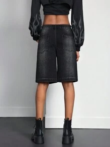 Women's Loose Bermuda Denim Shorts With Pockets - Black - View 2