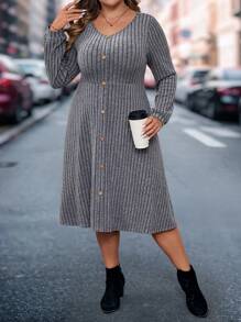 SHEIN VCAY Vestido de manga larga con cuello en V y cintura entallada para tallas grandes