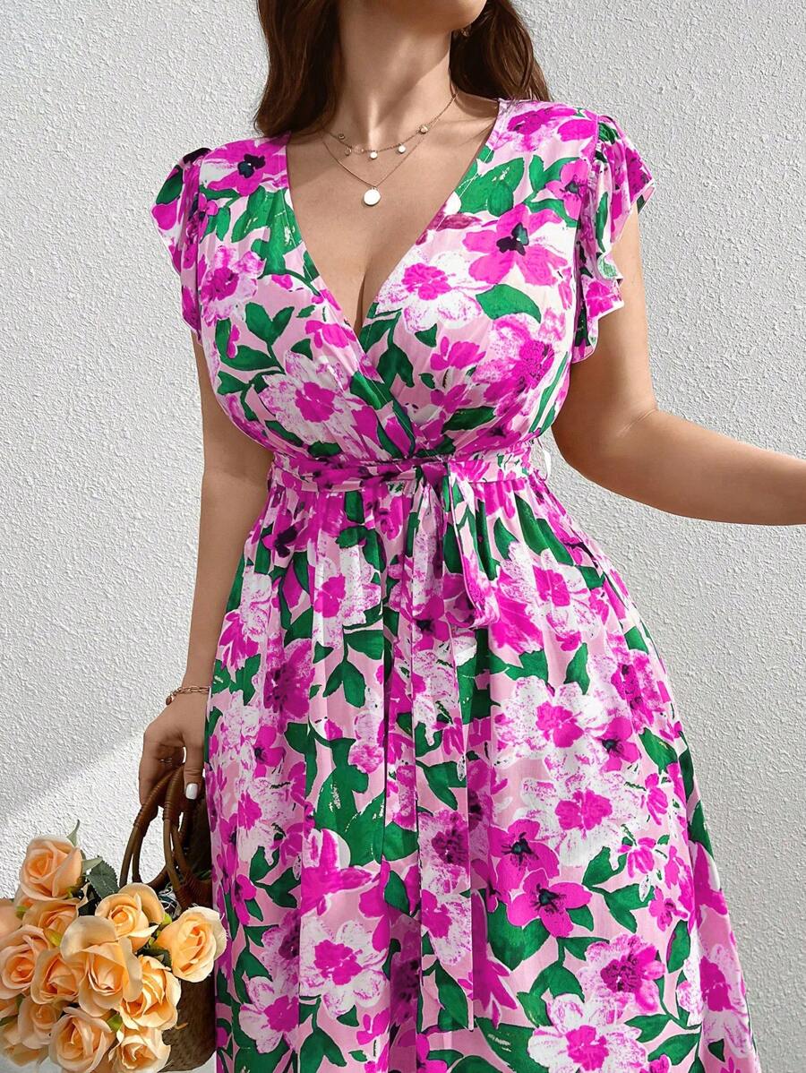 SHEIN Holidaya 大码女式花卉印花重叠 V 领盖袖度假连衣裙 - 彩色 - 查看 1