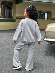 SHEIN Tween Girl Retro Collegiate Knit Crew Neck Long Sleeve Pullover Hoodie Set, Sibling & Me Matching Outfits (Sold Separately In Sets Of 2)