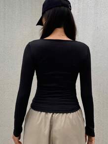 DAZY 女士深 V 领保暖修身 T 恤，黑色长袖