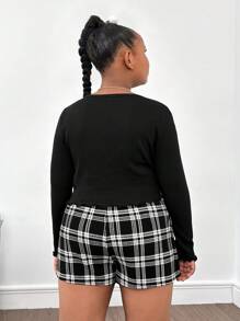 SHEIN Tween Girls Extended Size Daily Casual Knit Crew Neck Sweater Top With Plaid Skirt Shorts Set