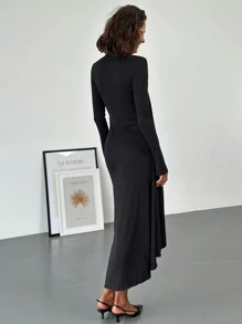 SHEIN Privé Robe fendue avec bretelles et col en V pour femmes, avec ceinture, idéale pour la Saint-Valentin, les sorties et les fêtes - Gris - Voir 2
