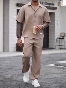 Manfinity Homme 男士日常休闲亚麻纹理短袖衬衫和长裤套装，男士两件套服装，秋季服装，舒适服装 - 棕色 - 查看 4