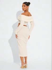 SHEIN SXY Sexy Casual Apricot Comfort Plush Knitted Ribbed Shoulder Long Sleeve Cut Top And Low Waist Pleated Long Skirt Two-Piece Set
