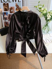 SHEIN Privé Plus Size Thanh Lịch Đi Làm Đường Phố Cao Cấp Gợi Cảm Hở Lưng Diềm Viền Tự Thắt Eo Áo Sơ Mi Thường Ngày Cho Nữ, Tay Dài, Thiết Kế Xếp Ly, Vải Satin, Ngắn, Buổi Hòa Nhạc Mùa tựu trường - màu đen - Xem 4