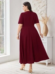 Modelyn 勃艮第红色加大码女式夏季纯色 V 领短袖褶边优雅连衣裙 - 酒紅色 - 查看 3