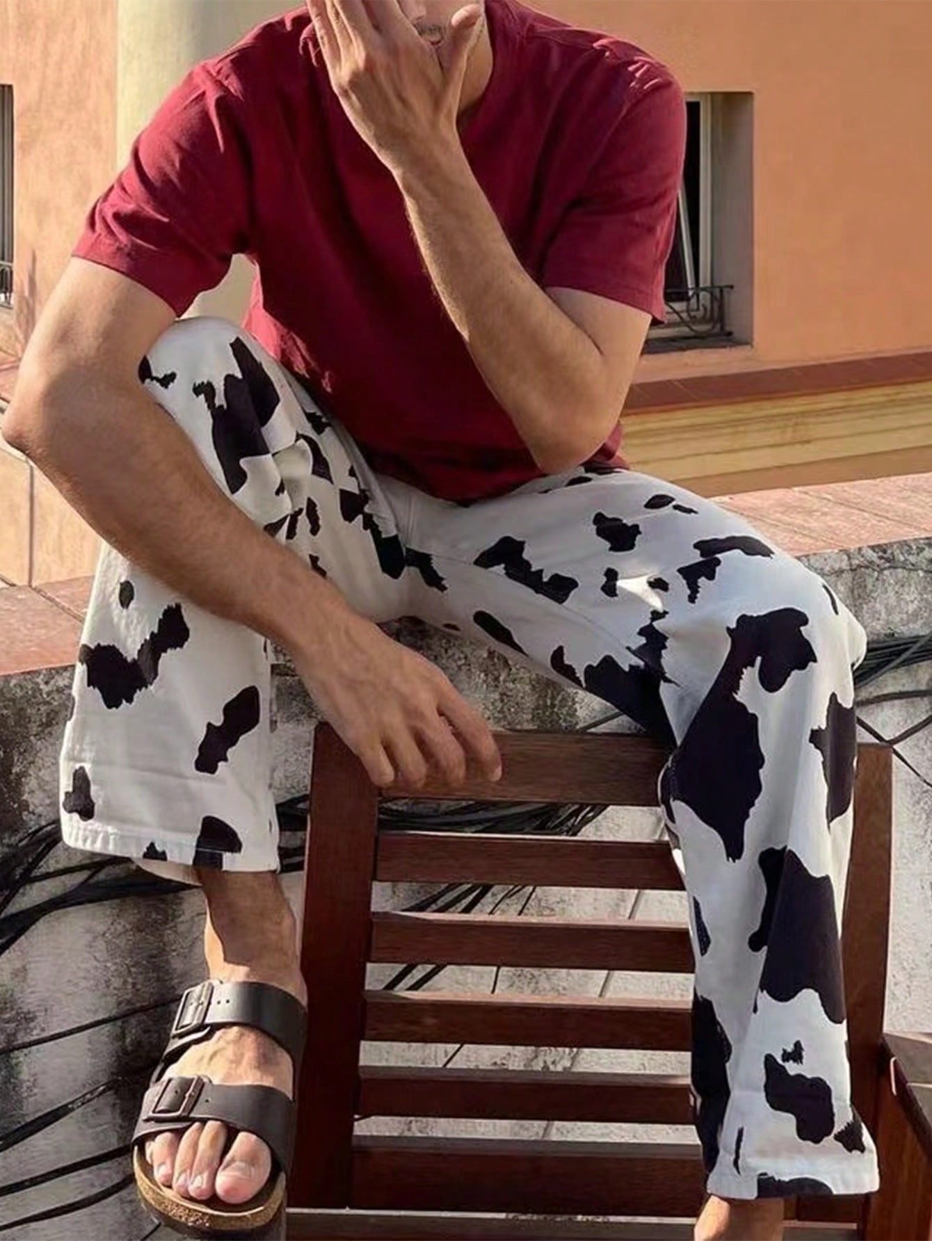 Manfinity Dauomo Men's Elastic Waist Cow Print Straight Leg Loose Sweatpants