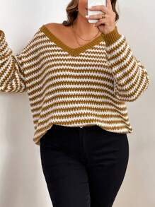 EMERY ROSE Plus Size Women Loose Fit Yellow And White V-Neck Knitted Sweater Pullover, Fall/Winter