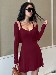 DAZY 2 件套女士纯色简约日常穿着套装：长袖上衣和吊带背心连衣裙 - 酒紅色 - 查看 4