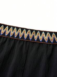 SHEIN LUNE 大码女式拼接波浪条纹织带休闲黑色短裤 - 黑色 - 查看 4