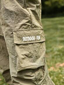 SHEIN Jungen Cargo Hosen im Lässig leook mit Strukturfalten, Hose mit Buchstaben Muster, leicht für den Herbst - Armeegrün - Übersicht 7