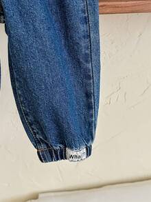 SHEIN Pantalones vaqueros jogger azules de cintura elástica suave con cordón para niños pequeños, ropa de otoño para niños pequeños - Azul lavado medio - Ver 5