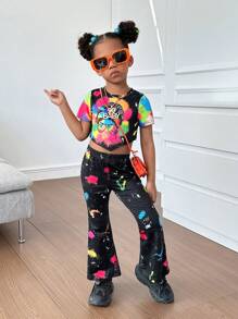 SHEIN 2 件套年轻女孩针织女孩图案宽松圆领上衣和涂鸦印花喇叭裤套装 - 黑色 - 查看 7