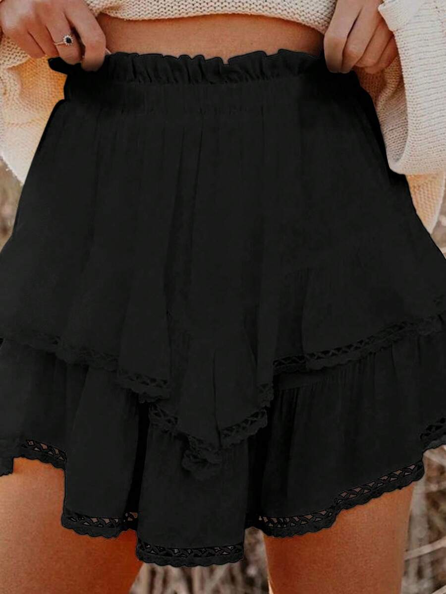 Poéselle Falda negra de cintura alta con volantes en el bajo, empalmada con encaje, adecuada para vacaciones de verano - Negro - Ver 1
