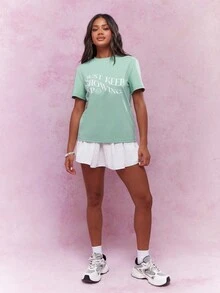 MISSGUIDED Just Keep Showing Up Motivational Slogan T-Shirt Casual Relaxed Short Sleeve Graphic Tee Positive Message Summer Lifestyle Statement Jersey Top - Green - View 4