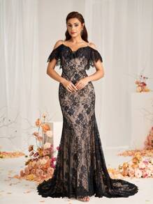 SHEIN Belle Elegante vestido de novia romántico con encaje transparente, clásico estilo francés con taza de encaje, espalda descubierta, atado, encaje floral y cola de pez con cola extremadamente larga - Negro - Ver 4