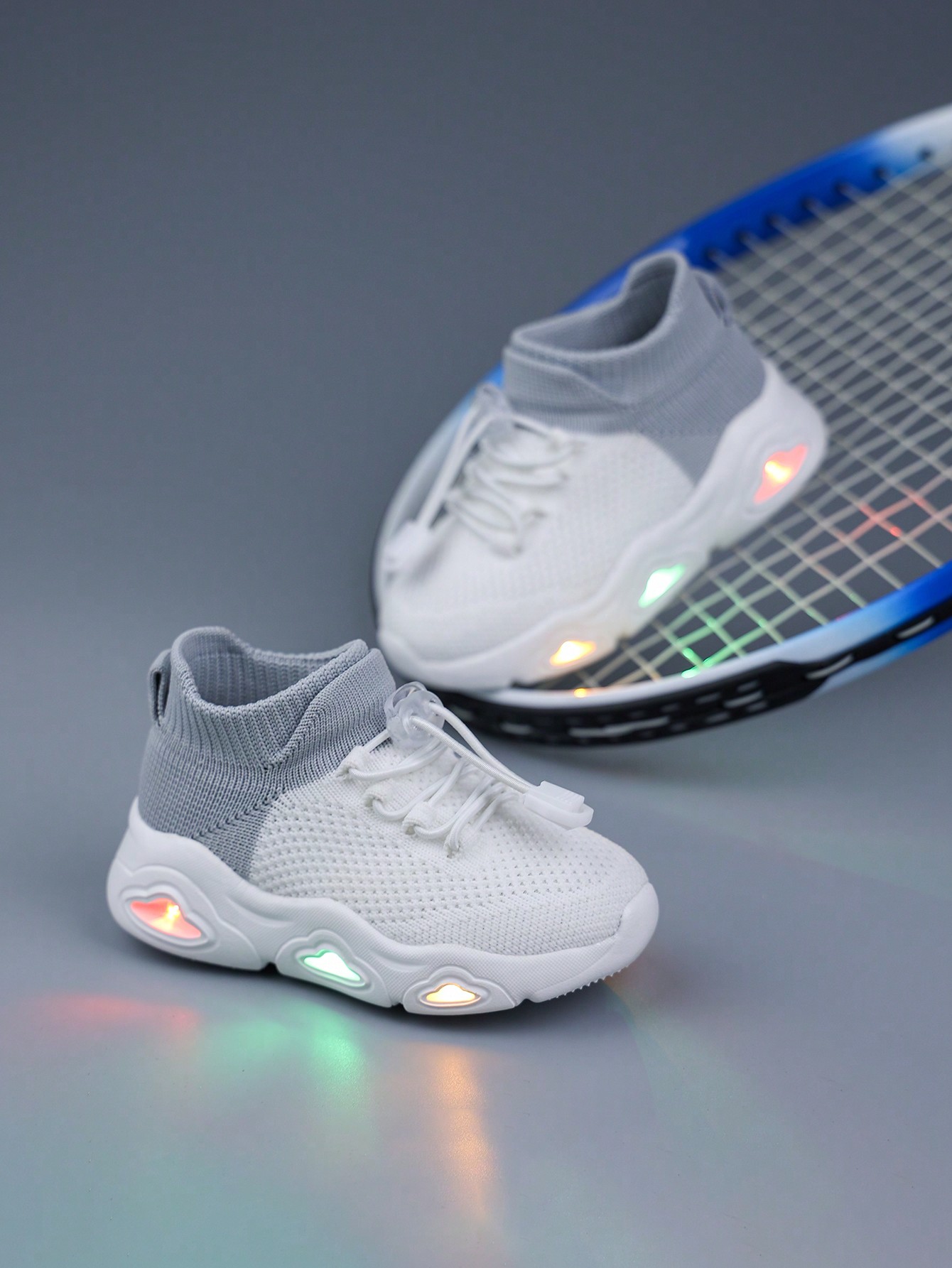 أحذية رياضية قماشية قابلة للتنفس بألوان متباينة لل...