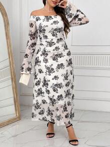 SHEIN Privé 大码优雅花卉印花露肩修腰 A 字长款绿色连衣裙 Abaya - 彩色 - 查看 2