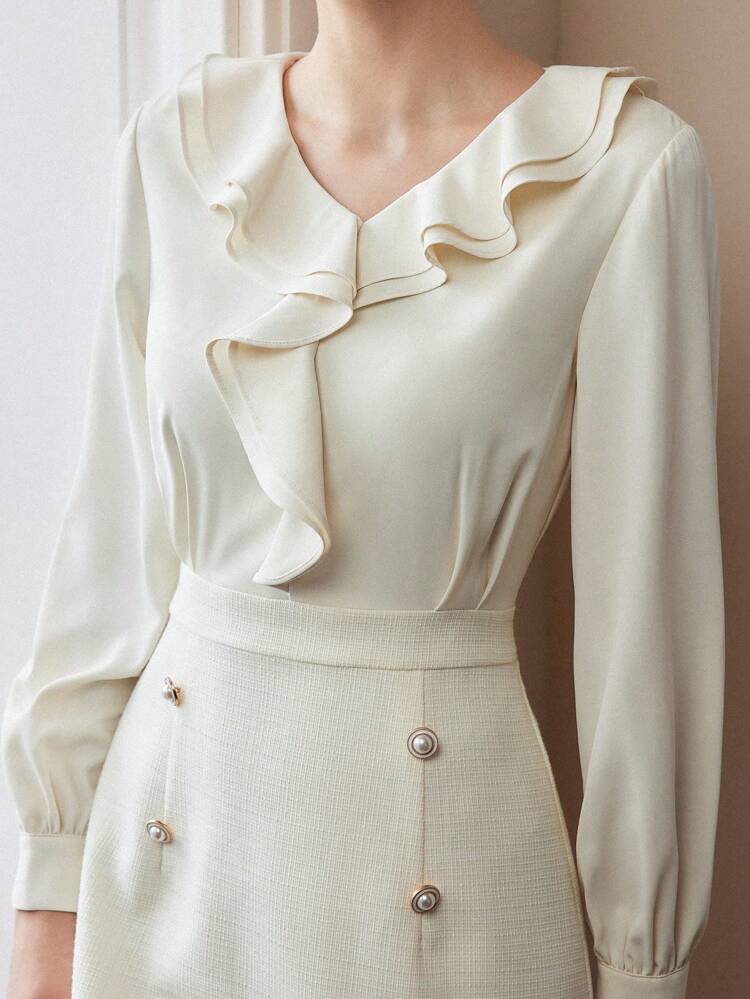Vestido midi con cuello en V, manga farol y ribete con volantes