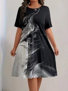 SHEIN LUNE Cộng với đồ họa in ngắn tay áo thun giản dị cho mùa hè - màu đen - Xem 4