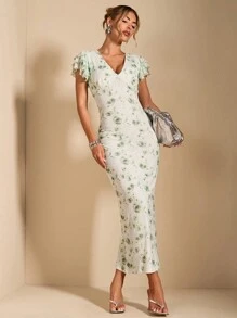 SHEIN BAE Women Ruffled Bodycon Dress With Floral Print And Spaghetti Strap Deep V-Neck Long Dress