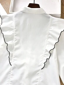 SHEIN Tween Girls Formalne dojazdy do pracy, elegancka bluzka w stylu pałacowym z białą koronkową kokardką i długim rękawem