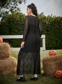 SHEIN EZwear Plus Size Women Halloween Spider Web Pattern Round Neck Long Sleeve Dress, Spring & Summer Clothes
