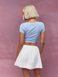 MISSGUIDED 深领短袖短款 T 恤，正面印有伦敦图案 - 淺藍色 - 查看 2
