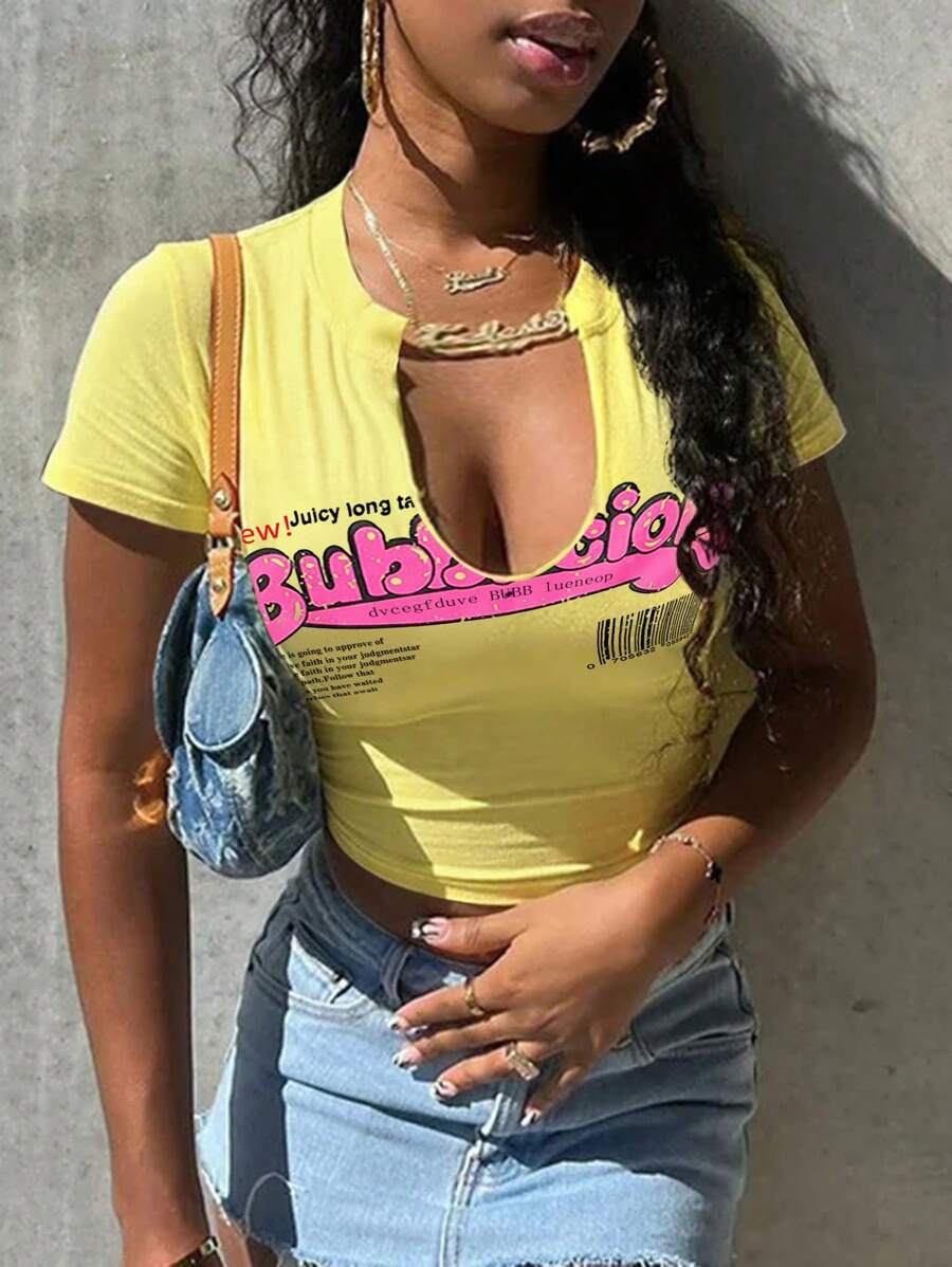 SHEIN Slayr 女士夏季修身V領短袖T恤，印有字母圖案