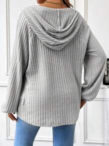 SHEIN Sudadera de maternidad de unicolor con bolsillo tipo canguro, de manga larga, de corte holgado, para invierno - Gris Claro - Ver 2