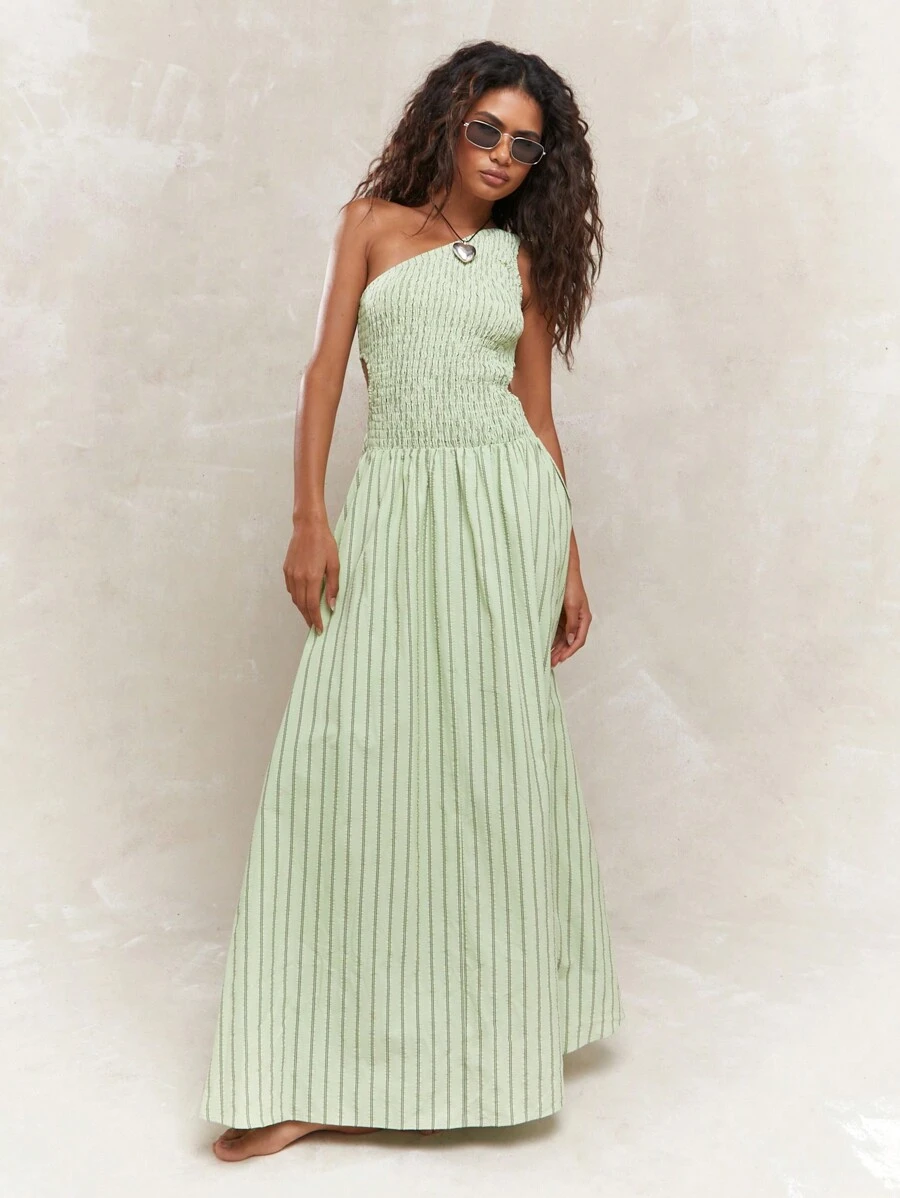 MISSGUIDED Elegant One Shoulder Smocked Bodice Flowy Maxi Dress Irish-Themed Spring Party Striped St. Patrick's Day Celebration Evening Holiday Special Occasion Dress Christmas - Green - View 1