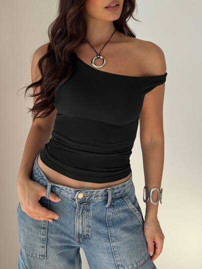 Blusa de verano de manga corta con cuello asimétrico, unicolor y pliegues