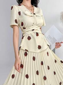 Modelyn 2pcs Women Summer Elegant Random Print Short Sleeve Top & Pleated Skirt Set