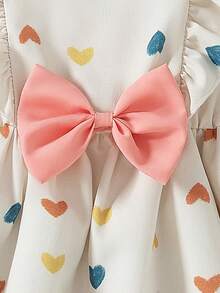 SHEIN Vintaside Kids Young Girl Heart Print Ruffle Hem Bow Accent Summer Dress