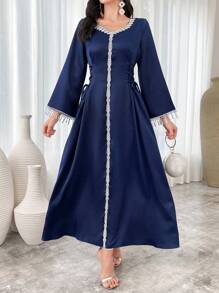 Al Najma 女式纯色撞色蕾丝长袖阿拉伯卡夫坦 Jalabiya 长裙，朴素优雅风格全覆盖长裙，适合日常休闲/工作/度假/晚会/婚礼宾客 - 藏蓝色 - 查看 2