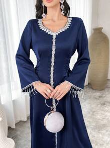 Al Najma 女式纯色撞色蕾丝长袖阿拉伯卡夫坦 Jalabiya 长裙，朴素优雅风格全覆盖长裙，适合日常休闲/工作/度假/晚会/婚礼宾客 - 藏蓝色 - 查看 4