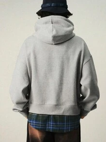 DAZY Sweatshirt Berkerudung Pria dengan Cetakan Huruf, Hoodie Musim Gugur - Grey - View 2