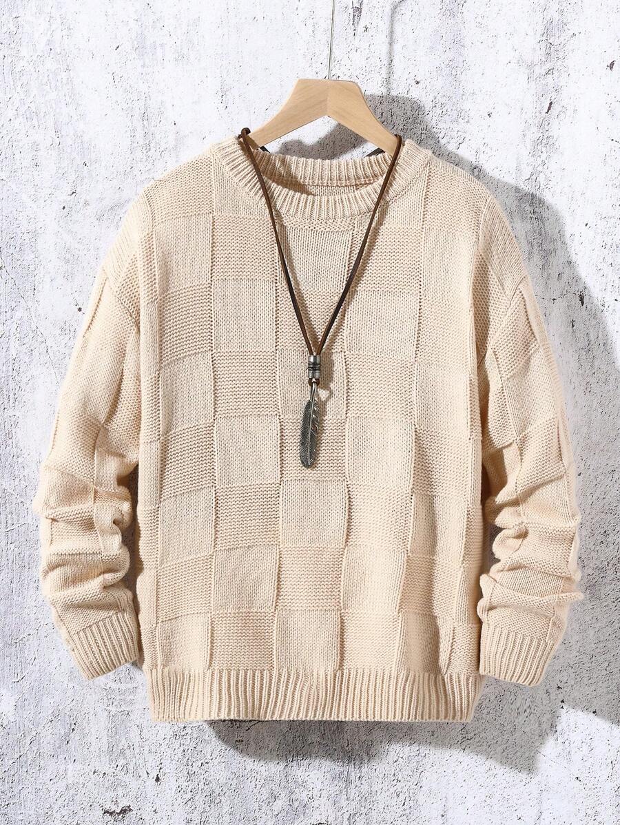 Maglione a girocollo lavorato a maglia per ragazzi pre-adolescenti/adolescenti per autunno/inverno, nuovo design. La speciale trama a tessitura esalta il gusto di moda alla moda dei giovani ragazzi. Il maglione è progettato con una tecnica di tessitura unica, creando un effetto tessiturale ricco e distintivo, evidenziando una sensazione di moda di alta qualità. Il design del colore beige dà un'impressione nobile ed elegante. Adatto per l'usura in autunno e inverno. Il maglione presenta dettagli raffinati come il colletto e i polsini, migliorando la sensazione generale di qualità e dimostrando una lavorazione meticolosa. Il tessuto di alta qualità è morbido e confortevole, con una buona capacità di mantenere il calore, adatto per un uso prolungato. Adatto per scuola, viaggi, tempo libero e occasioni di lavoro.