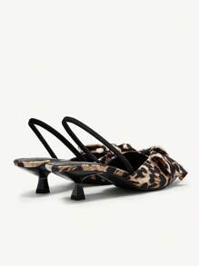 SHEIN X Belle Mariano CUCCOO CHICEST Women's Pointed Toe Kitten Heel Stilettos, Leopard Print & Solid Colors, Ankle Strap, Elegant Daily Wear Heels, Suitable For Outdoor Shopping, Festivals, Parties, Spring, Summer, Fall, Winter, Pair With Satin Dresses Spring Shoes Spring Break Easter Prom Heels For Christmas Valentine's Day Elegant Shoes Wedding Shoes - Black - View 5