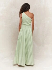 MISSGUIDED Elegant One Shoulder Smocked Bodice Flowy Maxi Dress Irish-Themed Spring Party Striped St. Patrick's Day Celebration Evening Holiday Special Occasion Dress Christmas - Green - View 2