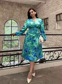 SHEIN Privé Vestido asimétrico con volantes y estampado floral para mujer de talla grande, elegante y romántico estilo francés para el otoño - Multicolor - Ver 5